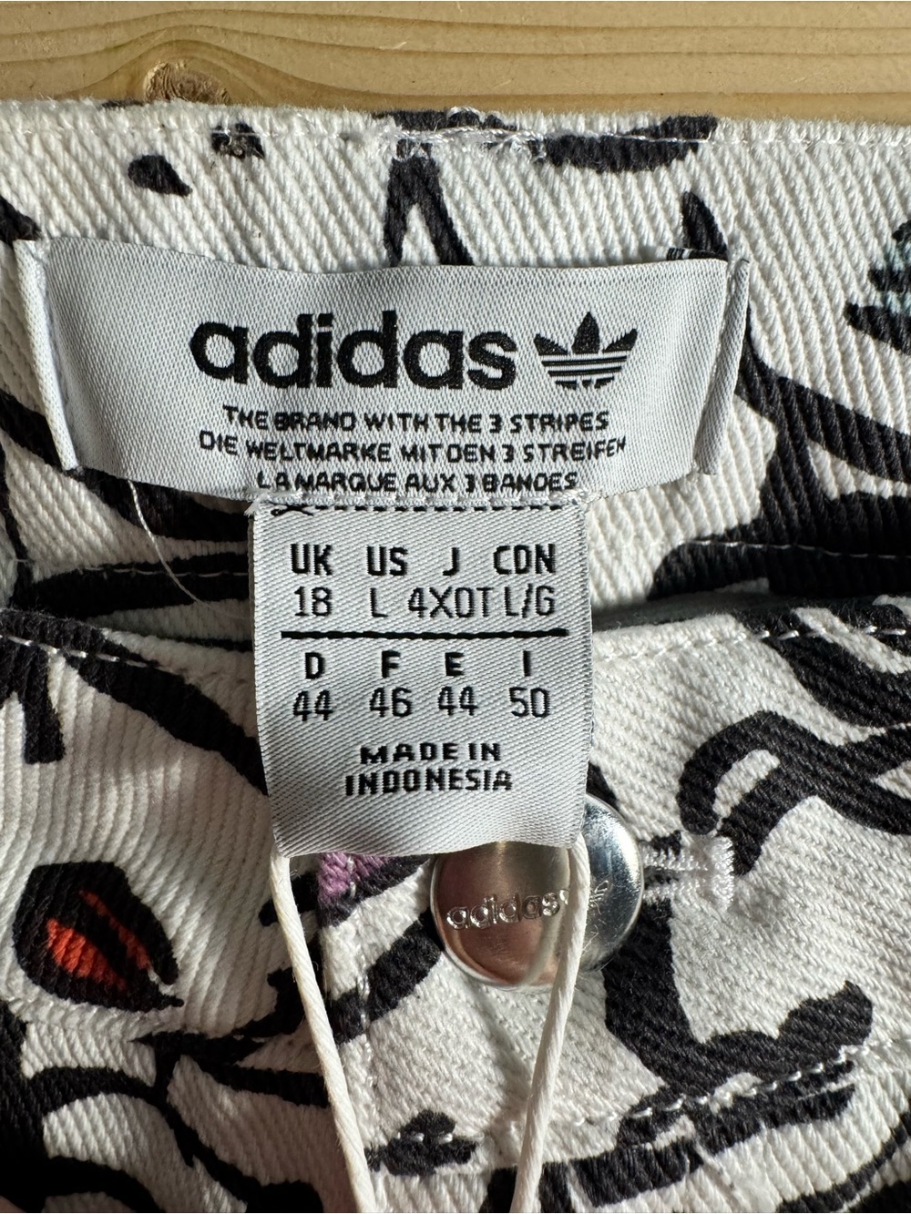 ADIDAS FIORUCCI HOT SHORTS - Picture 6 of 10